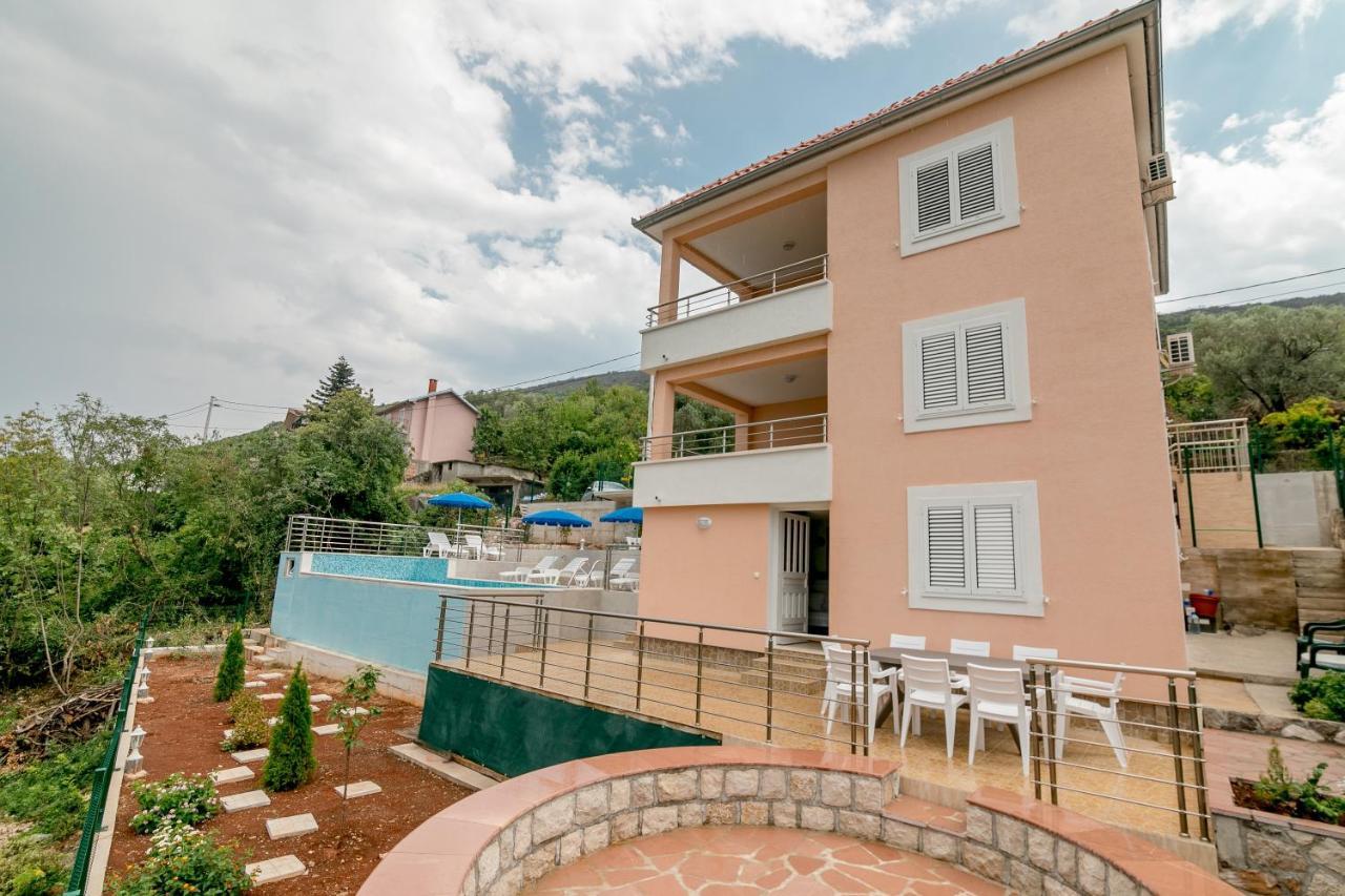 Apartments Mitrovic Luštica Exterior photo