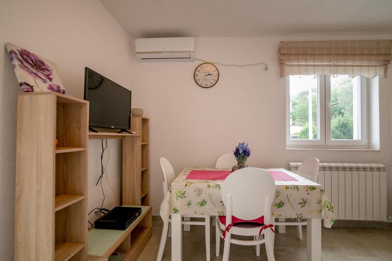 Apartments Mitrovic Luštica Exterior photo