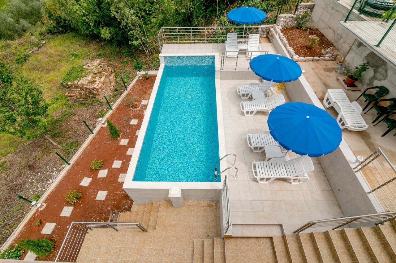 Apartments Mitrovic Luštica Exterior photo